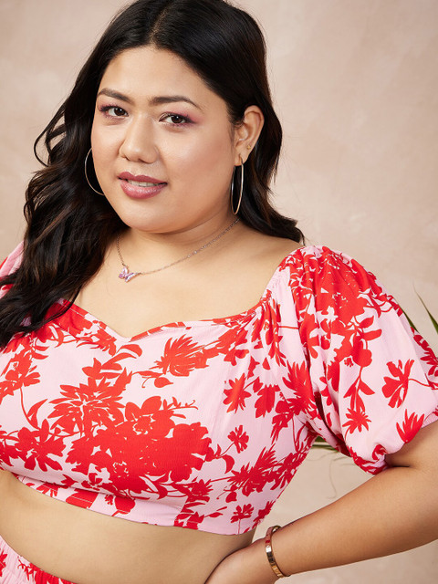 Berrylush Curve Plus Size Floral Printed Sweetheart Neck Crop Top With Shorts - Image 2