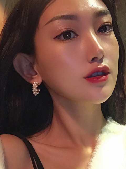 Buy Shining Diva Fashion Gold Toned Contemporary Half Hoop Earrings - - Accessories for Women - Image 6