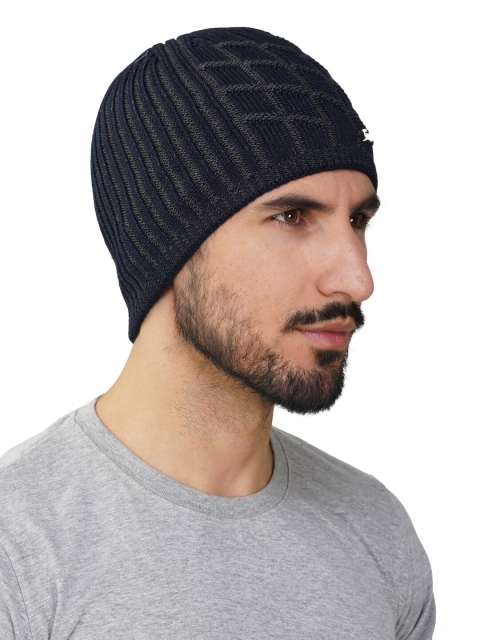 iSWEVEN Unisex Self Design Woollen Beanie
