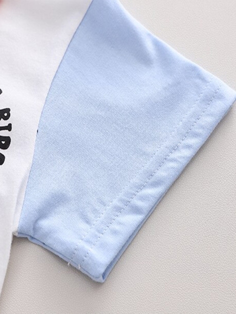 StyleCast Kids White Printed Polo Collar Pure Cotton T-shirt With Shorts Clothing Set - Image 5