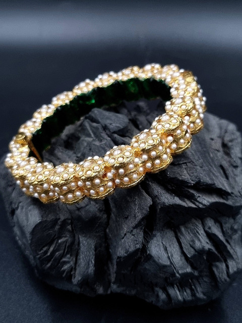 Anouk Gold-Plated Rajasthani Pearl Beaded Bangle