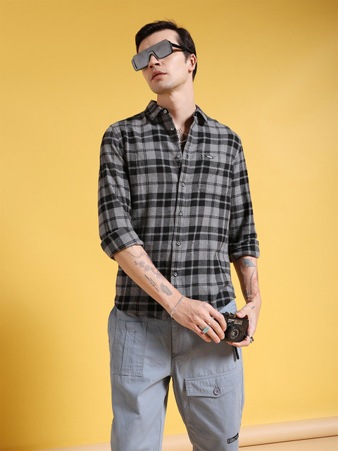 The Indian Garage Co Men Grey Slim Fit Checked Casual Shirt