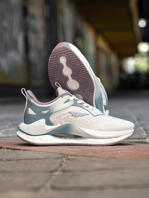 Red Tape Women Mesh ETPU Walking Shoes