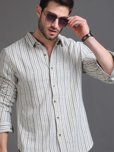 HERE&NOW Slim Fit Striped Spread Collar Cotton Casual Shirt