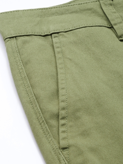 Roadster Men Solid Regular Fit Mid-Rise Plain Woven Flat-Front Pure Cotton Chinos - Image 6