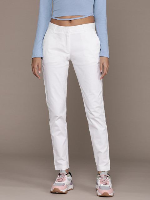 Roadster Women Solid Straight Fit Regular Trousers
