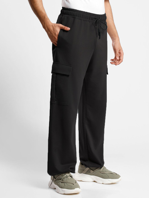 NOBERO Men Onyx Oversized Relaxed Fit Mid-Rise Joggers With Utility Box Pockets - Image 2