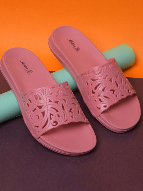 Action Plus Women Self Design Sliders