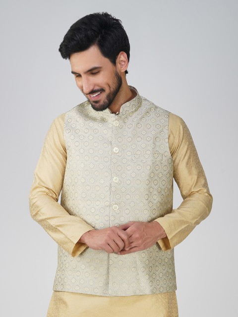 Vastraa Fusion Woven Design Nehru Jacket