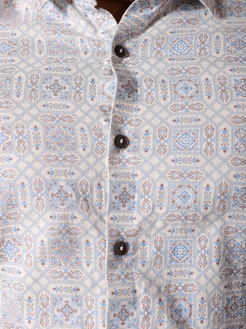 The Indian Garage Co Men Slim Fit Indie Printed Resortwear Shirt - Image 4