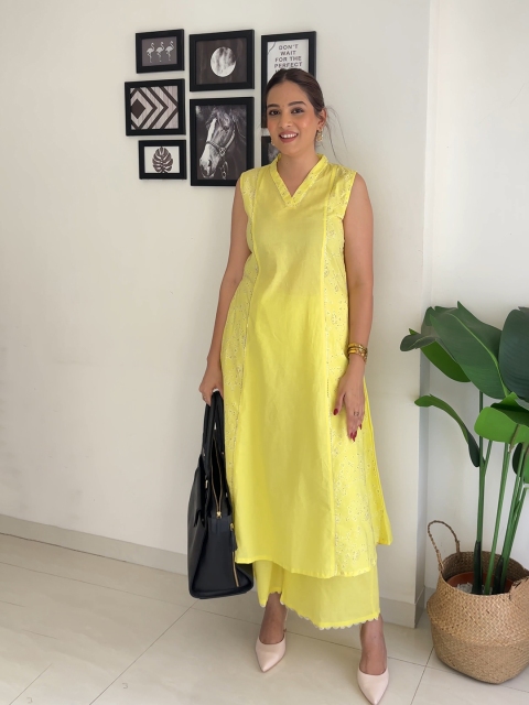 Ahalyaa Floral Embroidered A-Line Kurta With Palazzo - Image 8