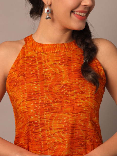 Meeranshi Bandhani Printed Halter Neck Cotton Straight Kurta - Image 2