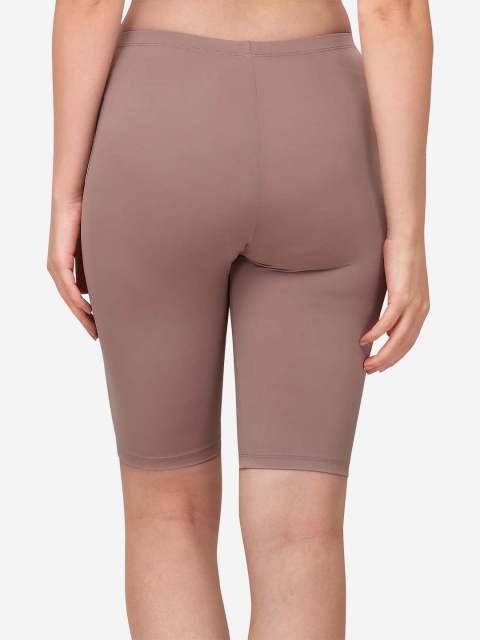 Soie Women Skinny Fit Mid Rise Cycling Sports Shorts - Image 3