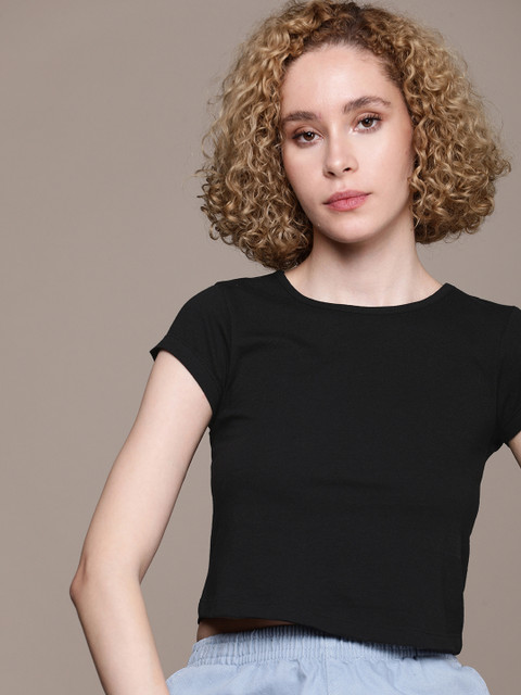 The Roadster Life Co. Solid Crop T-shirt