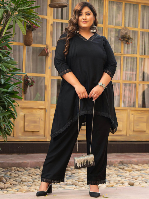 PrettyPlus by Desinoor.com Plus Size V-Neck Three-Quarter Sleeves Ethnic Top With Trouser - Image 5