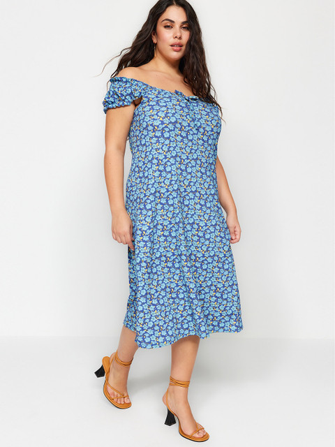 Trendyol Plus Size Floral Printed Off-Shoulder A-Line Midi Dress - Image 4