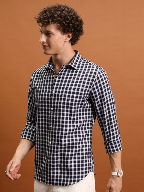 HIGHLANDER Men Slim Fit Checked Shirt - Image 3