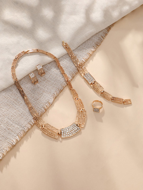 DressBerry Gold-Toned Gold-Plated Stones-Studded Jewellery Set