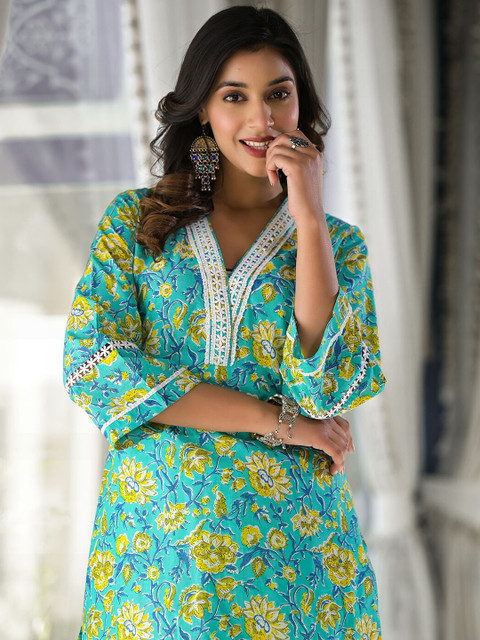 Varanga Floral Printed V- Neck Thread work Straight Kurta - Image 6