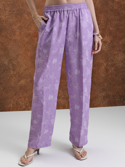 Vishudh Lavender Floral Printed Extended Sleeves Kaftan Tunic With Trousers - Image 7