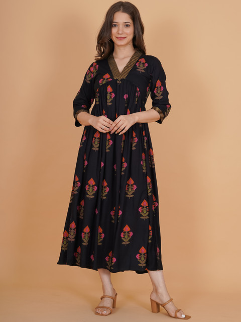 INDIANIC Floral Printed A-Line Kurta