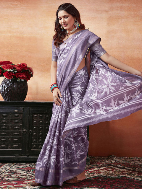 KALINI Floral Printed Zari Saree - Image 4