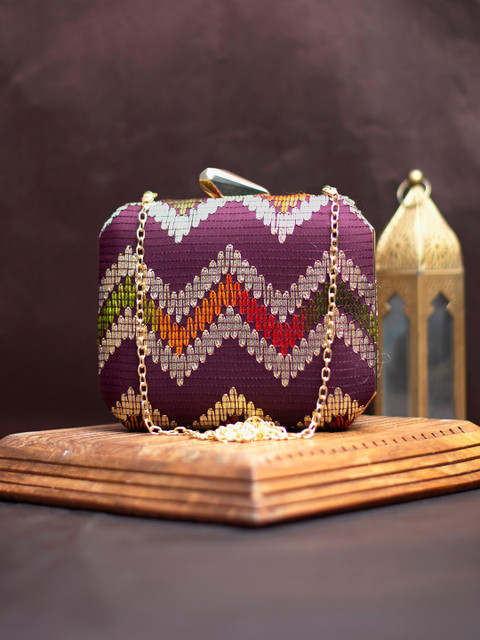 ARTKLIM Embroidered Box Clutch