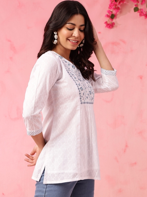 Anouk Floral Embroidered V-Neck Pure Cotton Straight Kurti - Image 3