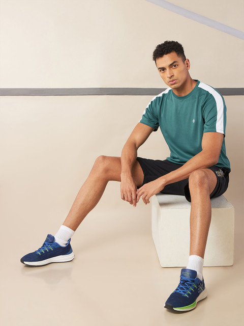 CULT Shoulder Pop Active T-shirt - Image 6