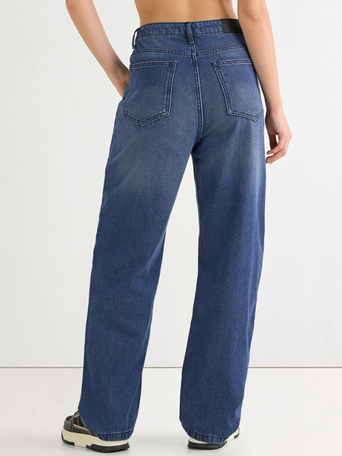 Bewakoof Women Straight Fit High-Rise Light Fade Cotton Jeans - Image 4