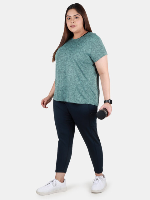 Sztori Plus Size T-shirt - Image 7