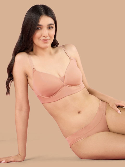 Nykd by Nykaa Adapt360deg Lift & Support Padded Non Wired Barely There T-Shirt Bra NYB362 - Image 3