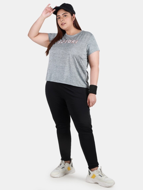 Sztori Plus Size Round Neck T-shirt - Image 6
