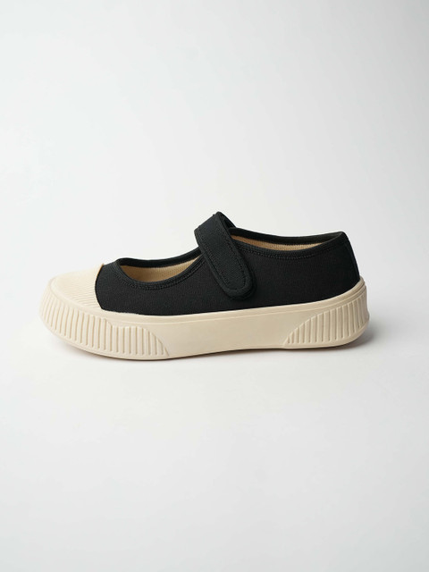 Theater Women Colourblocked Canvas Velcro Sneakers - Image 3