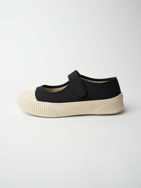Theater Women Colourblocked Canvas Velcro Sneakers - Image 4