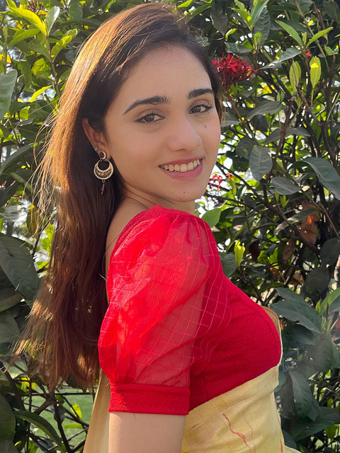 Bindigasm's Advi Short Puff Sleeve Saree Blouse