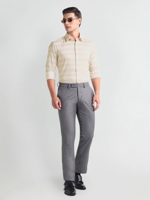 Arrow New York Manhattan Slim Fit Horizontal Striped Twill Weave Cotton Formal Shirt - Image 5