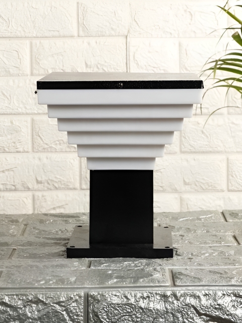Areezo 4-pcs Black & White Outdoor Waterproof Gate Lamps - Image 3