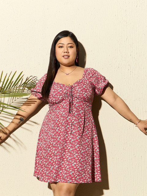 Berrylush Curve Plus Size Floral Printed Sweetheart Neck Fit & Flare Dress