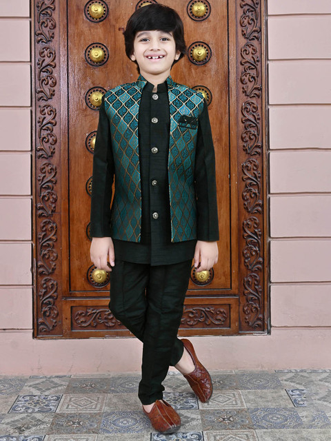 ahhaaaa Self -Design Mandarin Collar Sherwani Set With Waistcoat