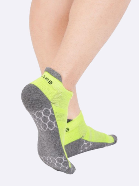 AIR GARB Pack of 3 Green Performance Sports Low Ankle Colourblocked Socks - Image 5