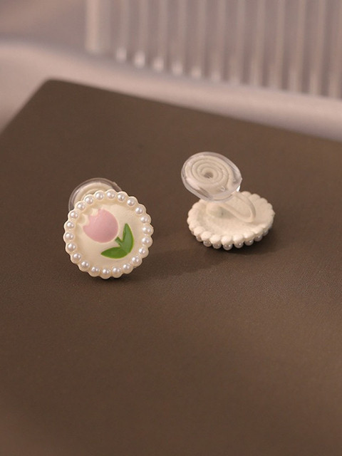 MYKI Gold-Plated Contemporary Studs Earrings - Image 3