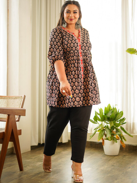 NANGALIA RUCHIRA PLus Size Printed Pure Cotton Peplum Top With Trouser Co-Ords - Image 3