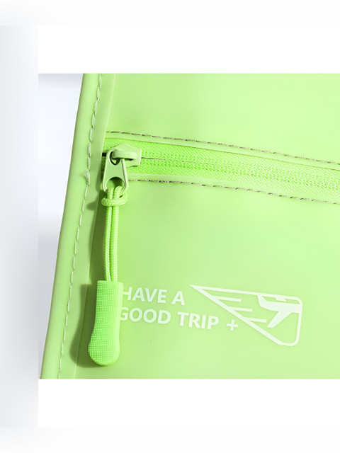 Aura Green Foldable Lunch bag with Handle - Image 4