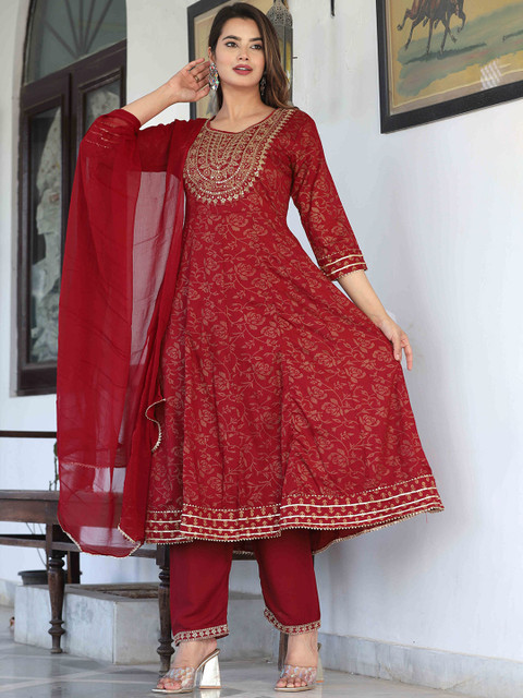 SINGNI Ethnic Motifs Embroidered Pleated Thread Work Kurta with Trouser & Dupatta