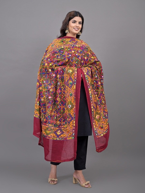 Apratim Ethnic Motifs Kutch Embroidered Mirror Work Dupatta - Image 5