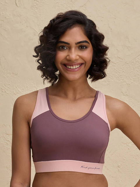 Nykd By Nykaa Essential Breathable Cotton Slip On Colourblocked Sports Bra