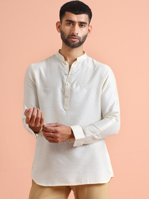 KISAH Men Embroidered Thread Work Short Kurta