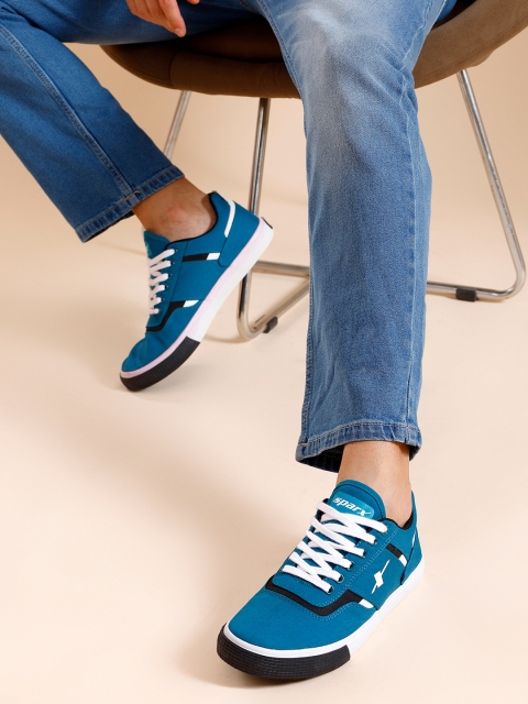 Sparx Men Striped Lace Up Sneakers