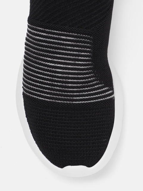 ADIDAS Women Woven Design Brace Walk Shoes - Image 5